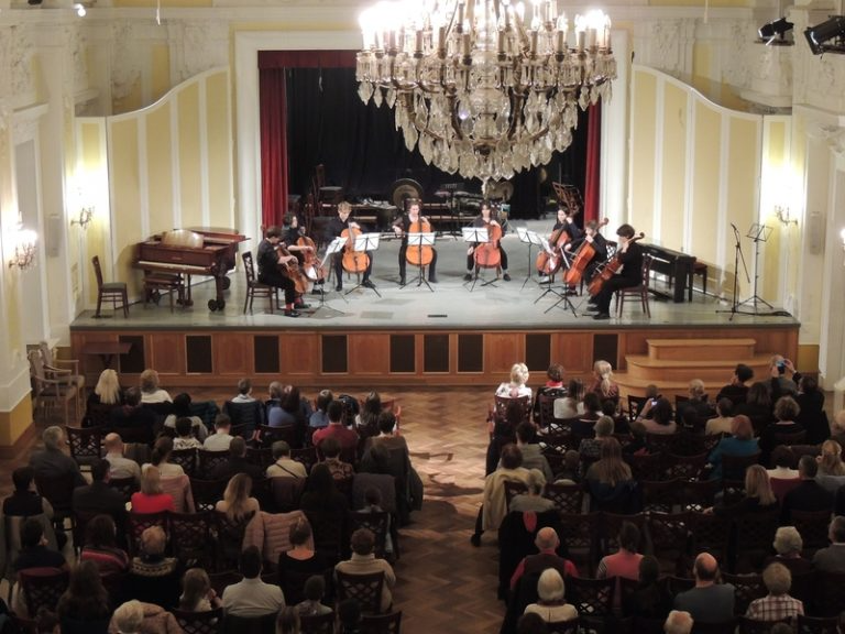 Weiner Csellóoktett jelenlegi felvétel